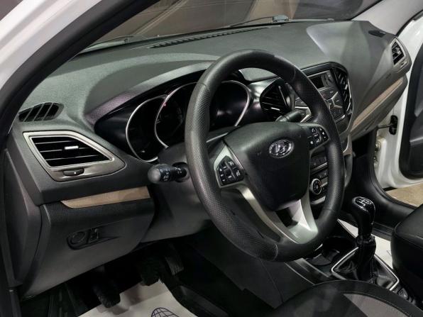Lada (ВАЗ) Vesta I с пробегом 2019 года, цена 899 000 рублей, 124840 км, седан, Автокод Объявления