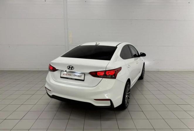 Hyundai Solaris II с пробегом 2019 года, цена 1 420 000 рублей, 107712 км, седан, Автокод Объявления