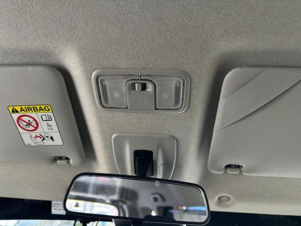Toyota Roomy I Рестайлинг с пробегом 2021 года, цена 1 410 000 рублей, 55237 км, минивэн, Автокод Объявления