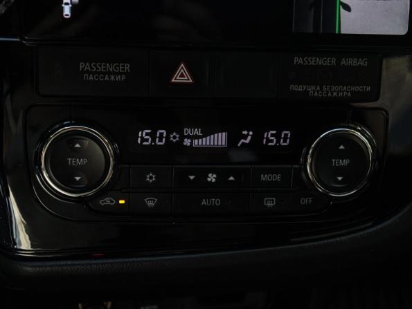 Mitsubishi Outlander III Рестайлинг 3 с пробегом 2018 года, цена 2 800 000 рублей, 46049 км, внедорожник, Автокод Объявления