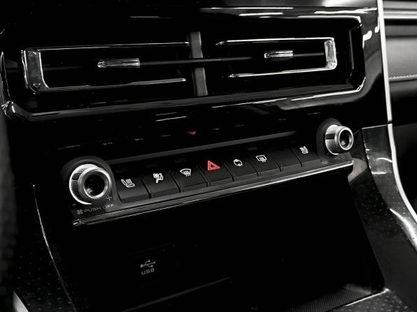 Haval M6 II с пробегом 2024 года, цена 1 725 400 рублей, 44028 км, внедорожник, Автокод Объявления