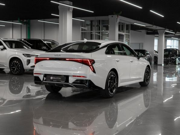 Kia K5 III Рестайлинг с пробегом 2026 года, цена 4 700 000 рублей, 11 км, седан, Автокод Объявления