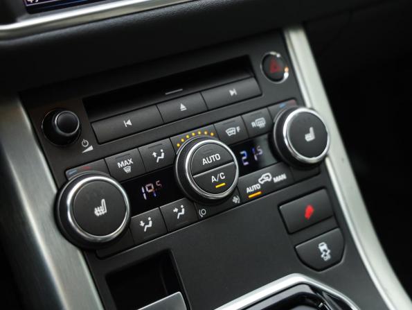 Land Rover Range Rover Evoque I с пробегом 2013 года, цена 1 799 777 рублей, 102429 км, внедорожник, Автокод Объявления