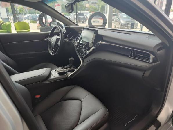 Toyota Camry VIII (XV70) Рестайлинг с пробегом 2021 года, цена 2 850 000 рублей, 135077 км, седан, Автокод Объявления