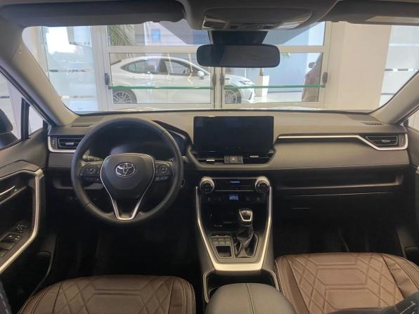 Toyota RAV4 V (XA50) с пробегом 2023 года, цена 3 650 000 рублей, 44421 км, внедорожник, Автокод Объявления