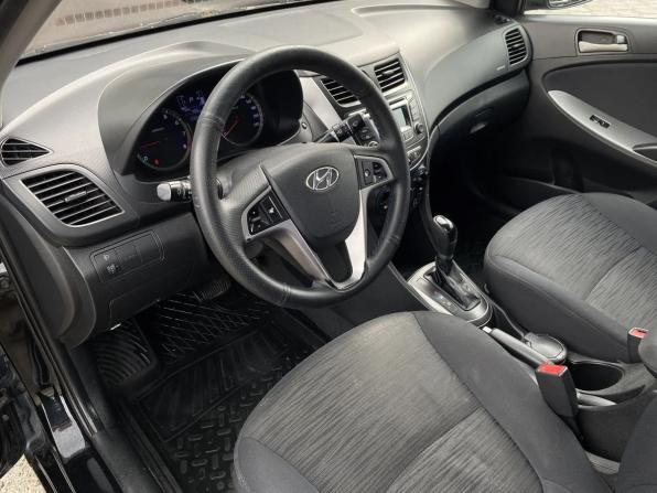 Hyundai Solaris I Рестайлинг с пробегом 2015 года, цена 765 000 рублей, 233120 км, седан, Автокод Объявления