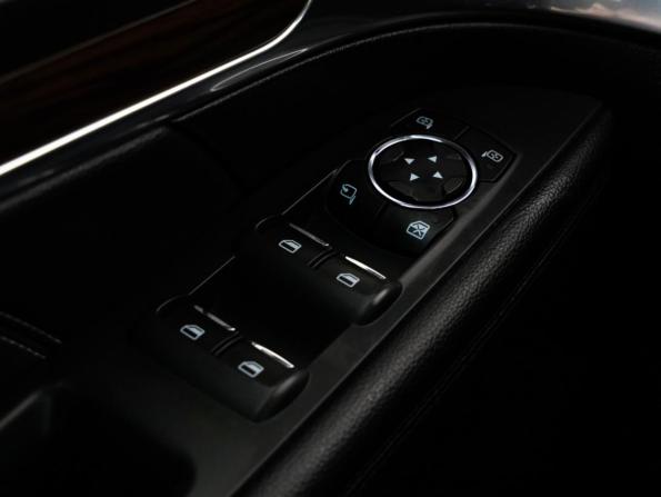 Ford Explorer V Рестайлинг 2 с пробегом 2017 года, цена 3 449 000 рублей, 121000 км, внедорожник, Автокод Объявления