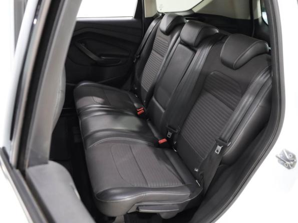 Ford Kuga II Рестайлинг с пробегом 2017 года, цена 1 599 000 рублей, 161270 км, внедорожник, Автокод Объявления