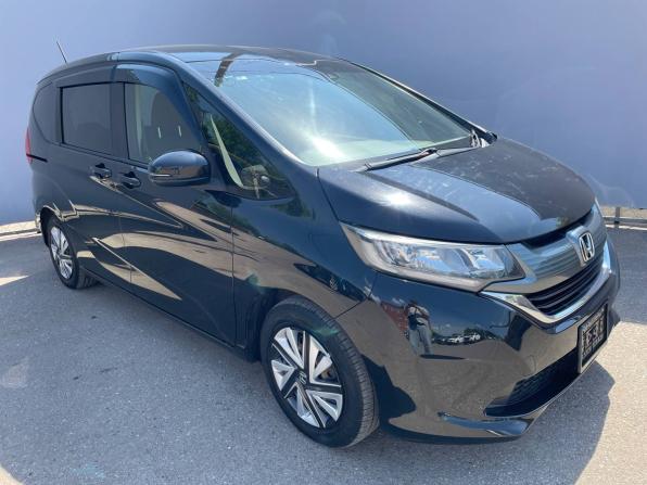 Honda Freed II с пробегом 2017 года, цена 1 550 000 рублей, 123223 км, компактвэн, Автокод Объявления
