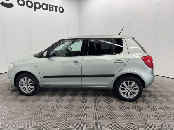 Skoda Fabia II Рестайлинг с пробегом 2011 года, цена 889 000 рублей, 111207 км, хэтчбек, Автокод Объявления
