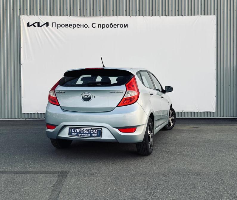 Hyundai Solaris I Санкт-Петербург  - изображение 2