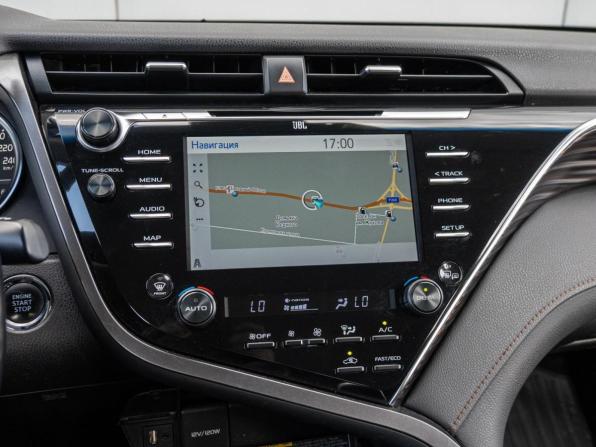 Toyota Camry VIII (XV70) с пробегом 2019 года, цена 2 745 000 рублей, 121041 км, седан, Автокод Объявления