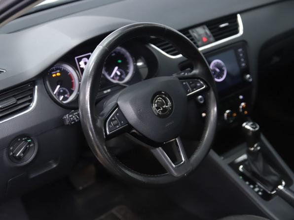 Skoda Octavia III (A7) Рестайлинг с пробегом 2018 года, цена 1 670 000 рублей, 191431 км, лифтбек, Автокод Объявления