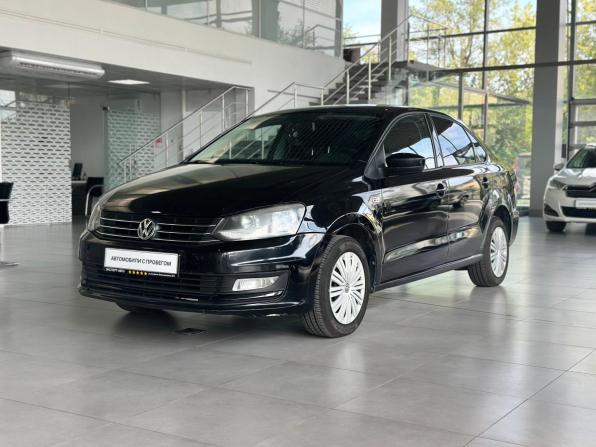 Volkswagen Polo V Рестайлинг с пробегом 2018 года, цена 995 000 рублей, 115000 км, седан, Автокод Объявления