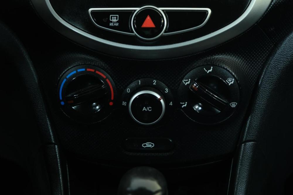 Hyundai Solaris I Омск  - изображение 15