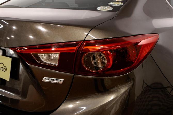 Mazda Axela III с пробегом 2015 года, цена 1 469 000 рублей, 133000 км, седан, Автокод Объявления