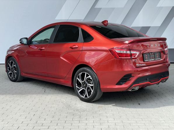 Lada (ВАЗ) Vesta I с пробегом 2021 года, цена 1 328 000 рублей, 61615 км, седан, Автокод Объявления