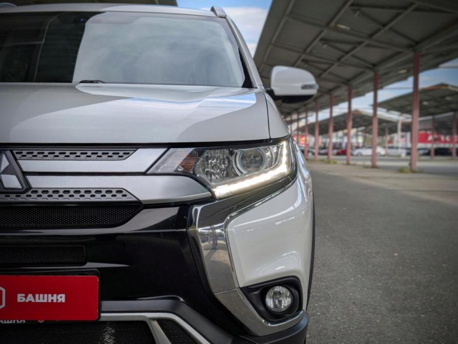 Mitsubishi Outlander III Рестайлинг 3 Екатеринбург  - изображение 9