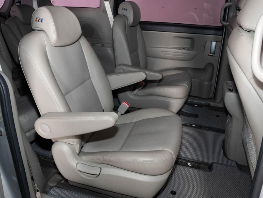 Kia Carnival III Казань  - изображение 14