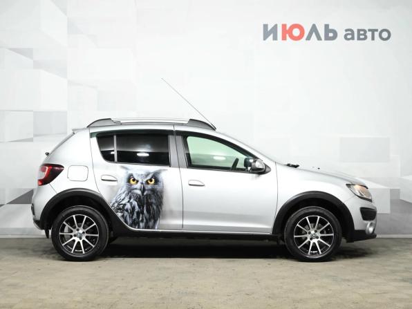 Renault Sandero II с пробегом 2017 года, цена 990 000 рублей, 70493 км, хэтчбек, Автокод Объявления