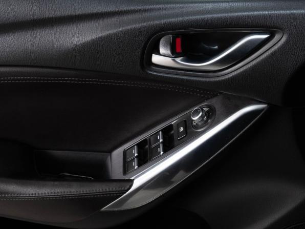 Mazda 6 III (GJ) Рестайлинг с пробегом 2015 года, цена 1 747 000 рублей, 165673 км, седан, Автокод Объявления
