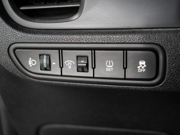 Kia Rio IV с пробегом 2019 года, цена 1 135 000 рублей, 230084 км, хэтчбек, Автокод Объявления
