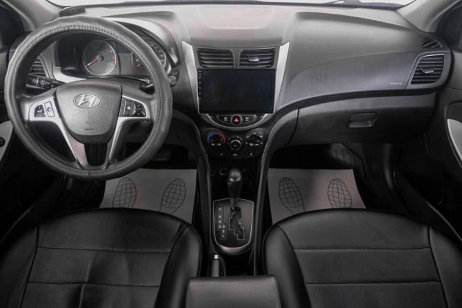 Hyundai Solaris I Рестайлинг с пробегом 2015 года, цена 819 000 рублей, 204000 км, седан, Автокод Объявления