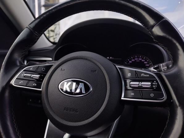 Kia Optima IV Рестайлинг с пробегом 2019 года, цена 1 940 000 рублей, 141200 км, седан, Автокод Объявления