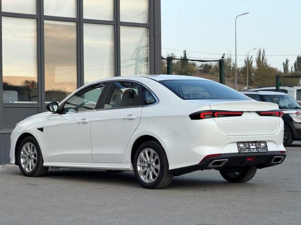 Kaiyi E5 с пробегом 2023 года, цена 999 000 рублей, 55645 км, седан, Автокод Объявления