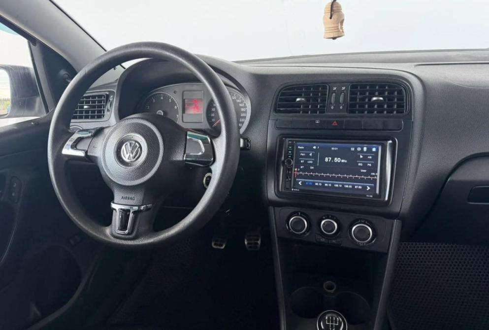 Volkswagen Polo V Киров  - изображение 12