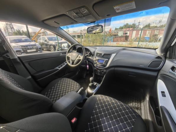 Hyundai Solaris I с пробегом 2013 года, цена 529 000 рублей, 235000 км, седан, Автокод Объявления