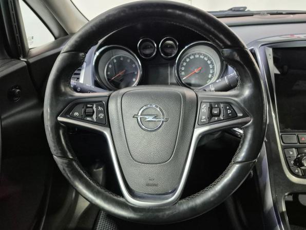 Opel Astra J Рестайлинг с пробегом 2013 года, цена 860 000 рублей, 162899 км, седан, Автокод Объявления