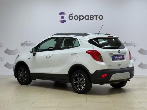 Opel Mokka I с пробегом 2014 года, цена 1 055 000 рублей, 134354 км, внедорожник, Автокод Объявления