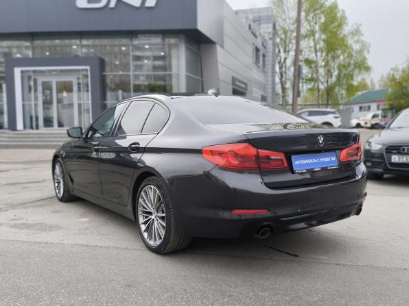 BMW 5 серии VII (G30/G31/G38) с пробегом 2017 года, цена 3 990 000 рублей, 88400 км, седан, Автокод Объявления