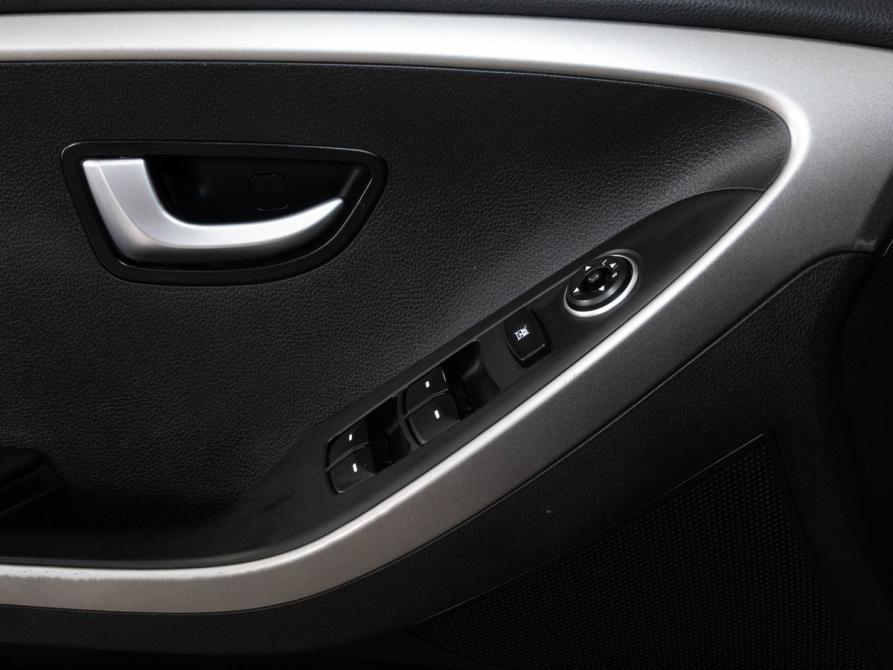 Hyundai i30 II Казань  - изображение 16