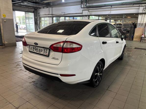 Ford Fiesta Mk6 Рестайлинг с пробегом 2016 года, цена 599 000 рублей, 92282 км, седан, Автокод Объявления