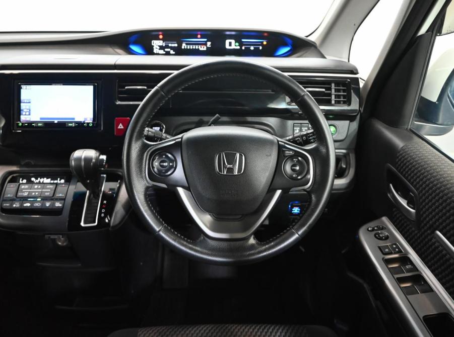 Honda Stepwgn V Екатеринбург  - изображение 12