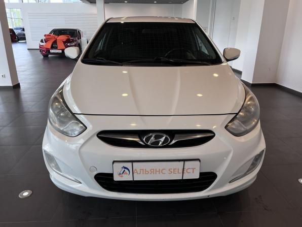 Hyundai Solaris I с пробегом 2012 года, цена 726 000 рублей, 214527 км, седан, Автокод Объявления