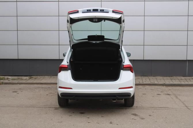 Skoda Rapid II с пробегом 2020 года, цена 1 375 000 рублей, 67651 км, лифтбек, Автокод Объявления