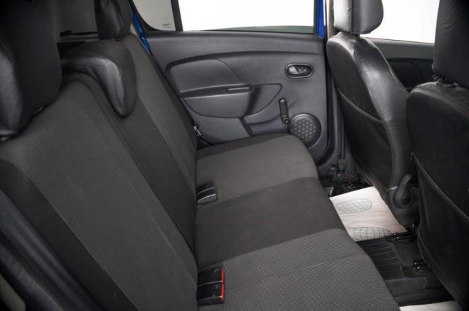 Renault Sandero II с пробегом 2018 года, цена 999 000 рублей, 135265 км, хэтчбек, Автокод Объявления