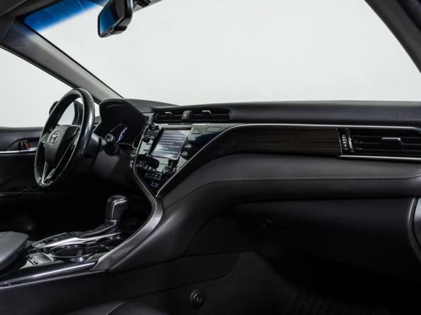Toyota Camry VIII (XV70) с пробегом 2018 года, цена 2 298 000 рублей, 123690 км, седан, Автокод Объявления