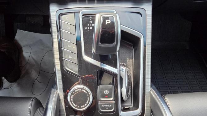 Geely Atlas Pro с пробегом 2022 года, цена 1 999 000 рублей, 72000 км, внедорожник, Автокод Объявления