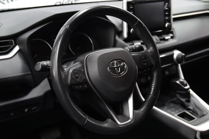 Toyota RAV4 V (XA50) с пробегом 2020 года, цена 3 295 950 рублей, 52255 км, внедорожник, Автокод Объявления