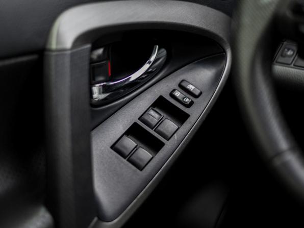 Toyota RAV4 III (XA30) Рестайлинг с пробегом 2012 года, цена 1 199 000 рублей, 212632 км, внедорожник, Автокод Объявления