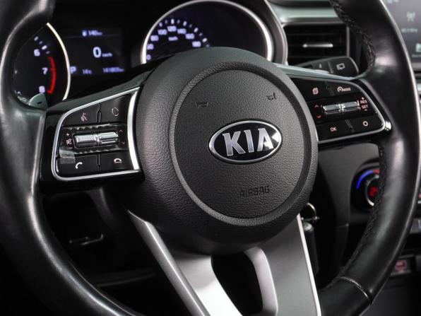 Kia Ceed III с пробегом 2019 года, цена 1 634 000 рублей, 141803 км, универсал, Автокод Объявления