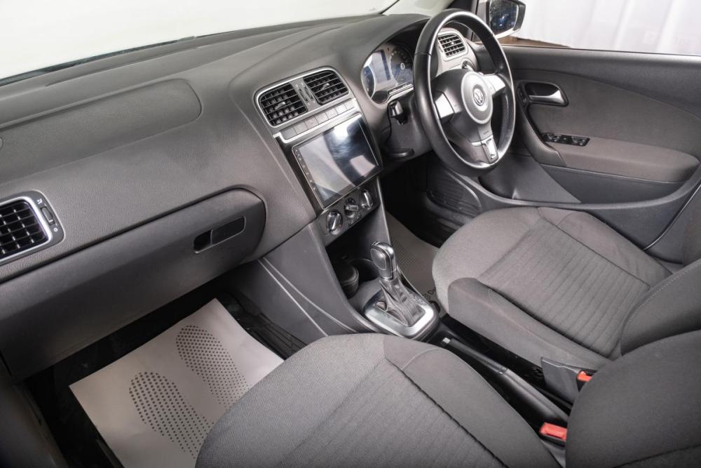 Volkswagen Polo V Томск  - изображение 16
