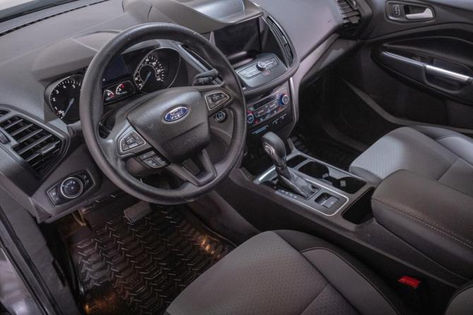 Ford Escape III Рестайлинг с пробегом 2019 года, цена 1 829 000 рублей, 65000 км, внедорожник, Автокод Объявления