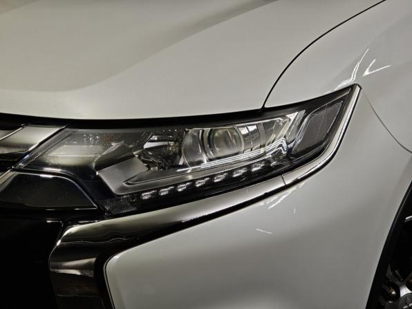 Mitsubishi Outlander III Рестайлинг 2 с пробегом 2015 года, цена 1 709 000 рублей, 69122 км, внедорожник, Автокод Объявления
