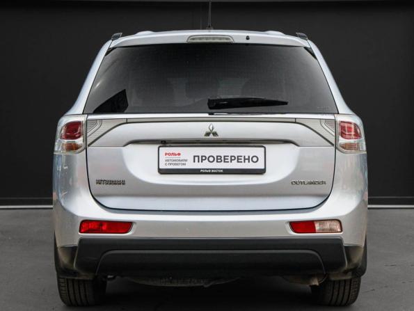 Mitsubishi Outlander III с пробегом 2012 года, цена 1 000 000 рублей, 306559 км, внедорожник, Автокод Объявления