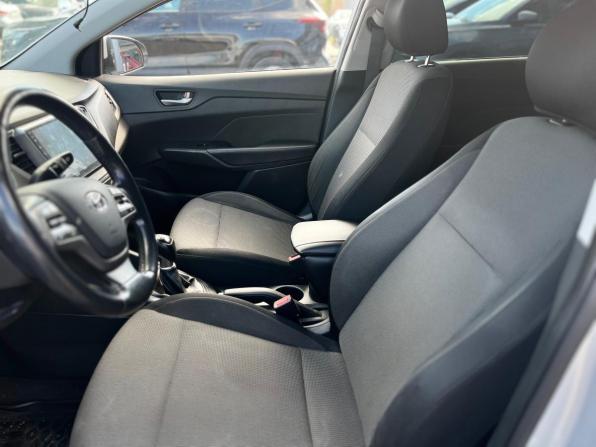 Hyundai Solaris II с пробегом 2017 года, цена 1 150 000 рублей, 146885 км, седан, Автокод Объявления